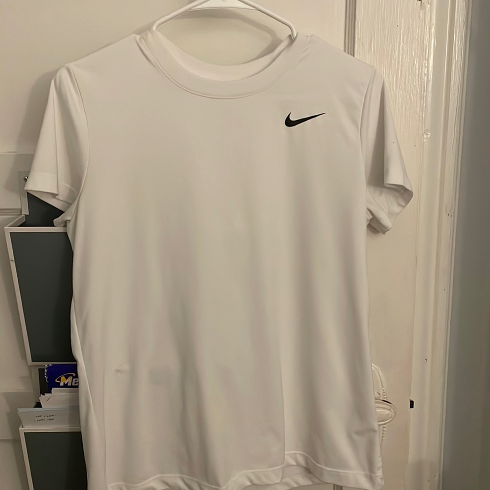 The Nike Tee - Nike Legend - Women’s sport shirt
